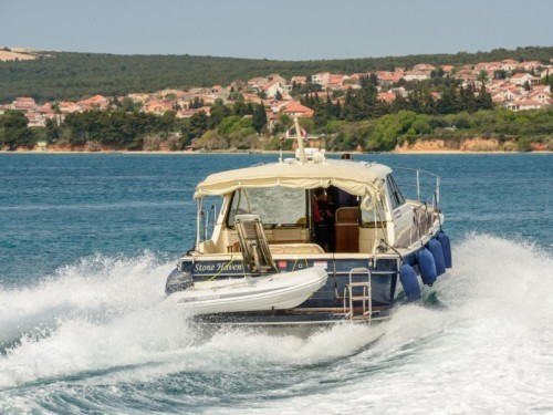 Adriana 44 Horvátország,  luxusnyaralás,  yacht bérlés,  hajó bérlés