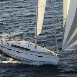 Bavaria Cruiser 41 vitorlás bérlés az Adrián,  hajóbérlés,  yacht bérlés,  hajóbérlés Horvátország