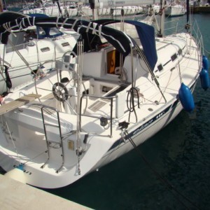 Elan 333 luxusnyaralás,  yacht bérlés,  hajóbérlés Horvátország,  Adriai tenger