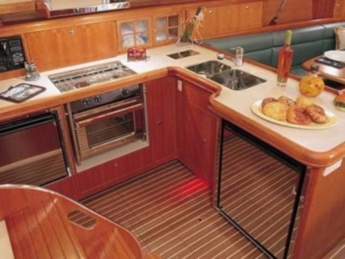 Hunter 426 luxusnyaralás,  yacht bérlés,  hajóbérlés Adria,  Adriai tenger