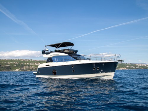 Monte Carlo 5 Adria,  yacht bérlés,  hajóbérlés Horvátország,  hajóbérlés Adria