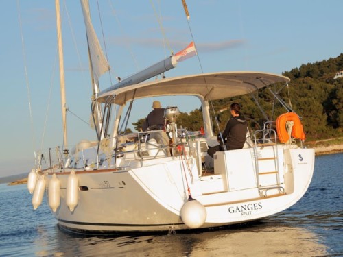 Oceanis 50 Family Adria,  luxusnyaralás,  Horvátország hajóbérlés,  hajóbérlés Adria