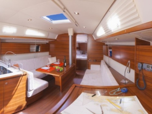Salona 41 luxusnyaralás,  yacht bérlés,  Horvátország hajóbérlés,  vitorlás bérlés