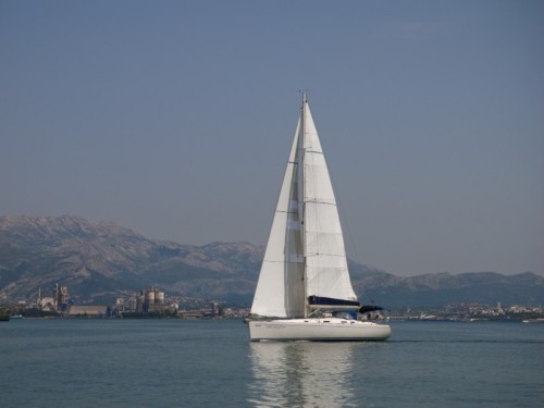 Salona 45 Horvátország,  hajóbérlés,  yacht bérlés,  Adriai tenger