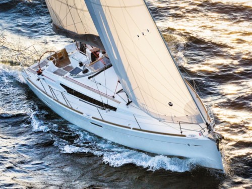 Sun Odyssey 389 hajóbérlés,  luxusnyaralás,  vitorlás bérlés,  Adriai tenger