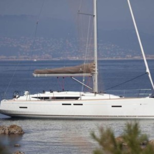 Sun Odyssey 419 vitorlás ,  hajóbérlés az Adrián,  yacht bérlés,  hajóbérlés Adria