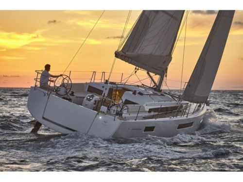 Sun Odyssey 440 vitorlás ,  vitorlás bérlés Horvátországban,  hajóbérlés az Adrián,  luxusnyaralás
